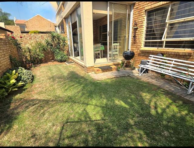 2 BEDROOM TOWNHOUSE FOR SALE IN CELTISDAL